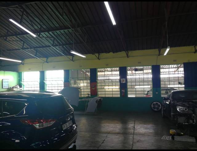 900M² WAREHOUSE FOR SALE IN BOLTONIA